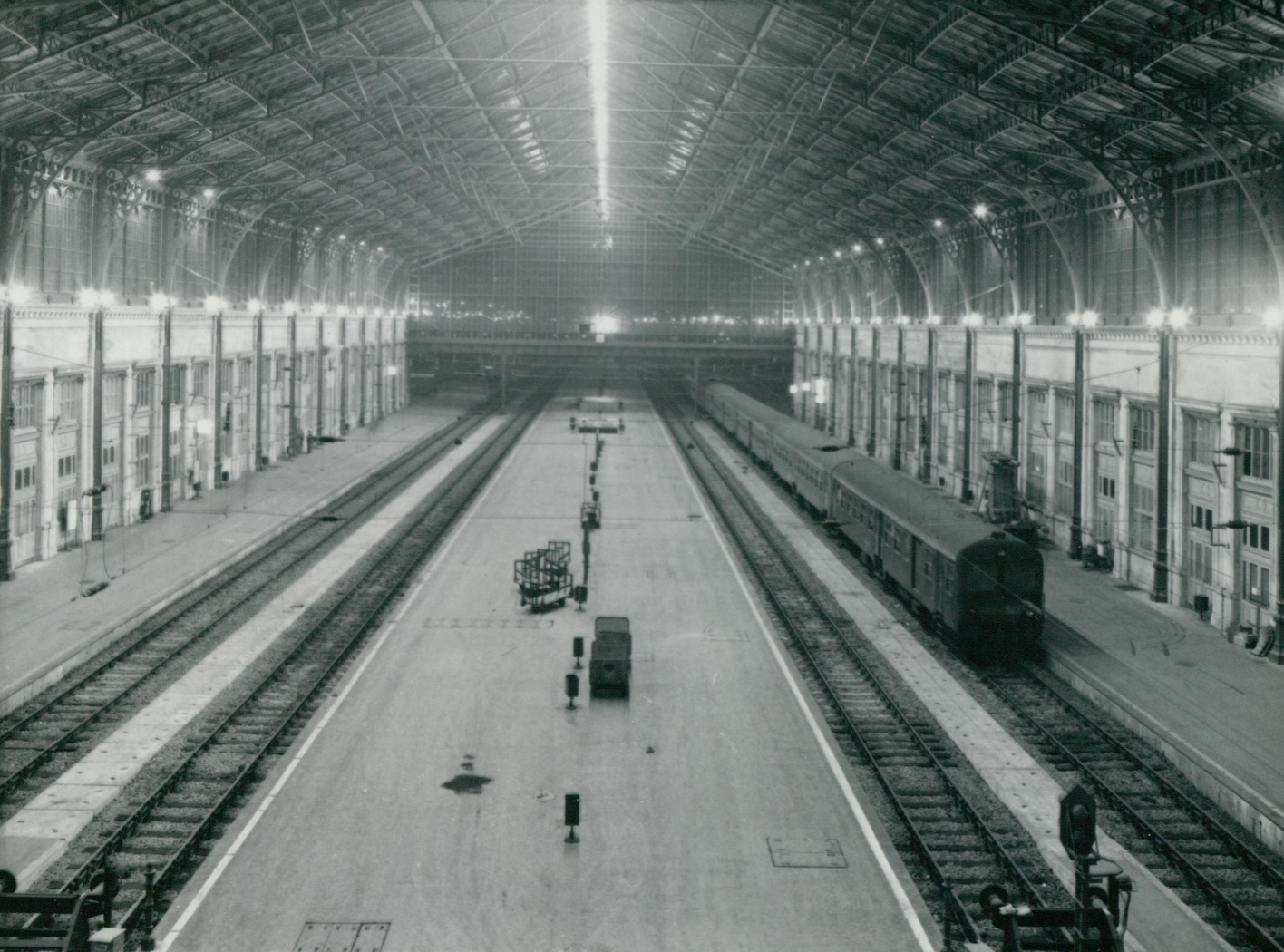 A Nyugati pályaudvar világításának rekonstrukciója A Nyugati pályaudvar világításának rekonstrukciója