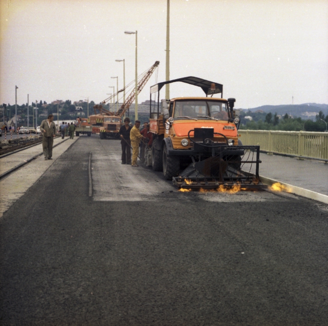 Margit híd felújítás közben