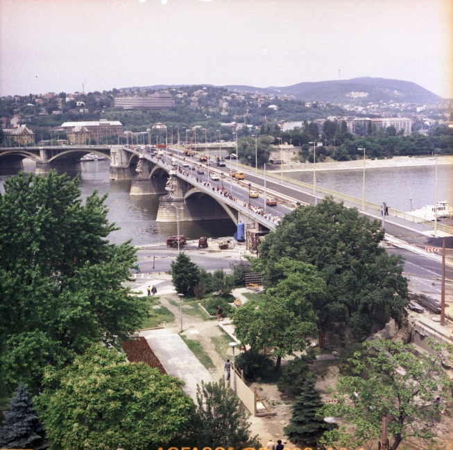 Margit híd felújítás közben