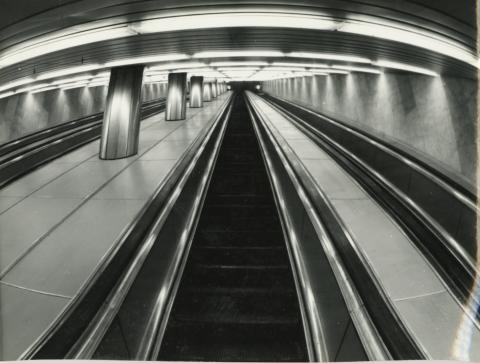 A Kálvin téri metróállomás mozgólépcsője