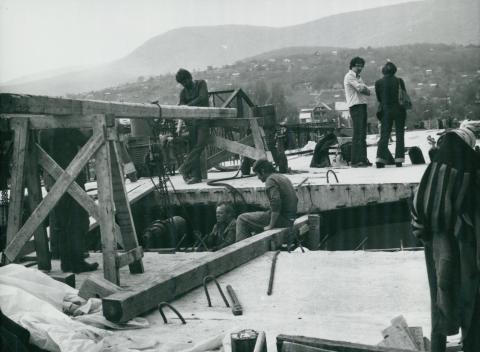 A tahitótfalui Tildy híd építése