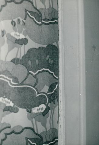 Virágmintás tapéte a józsefvárosi lakótelepen