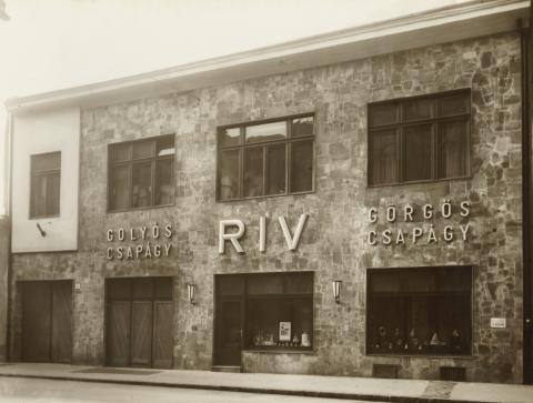 R.I.V. golyóscsapágy gyár irodaépülete
