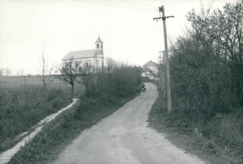 A hidegkúti Szűz Mária bemutatása templom