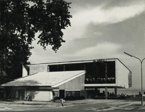 A badacsonyi Tátika Étterem hátoldala az 1960-as években
