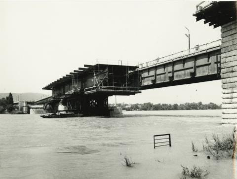 Árpád híd bővítése, a XII. jelű pillér és a XIII. jelű hídfő déli oldalának átépítése