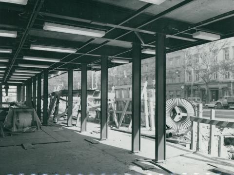 A 3-as metró Arany János utcai megállójának építése