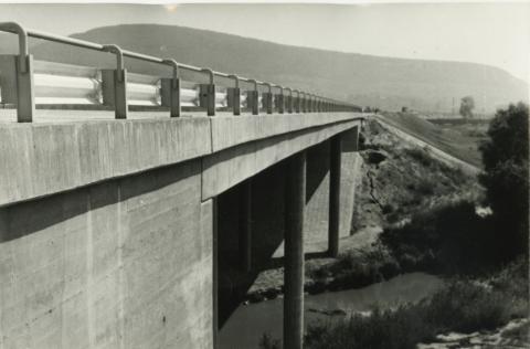 Által-ér híd az M1-es autópályán