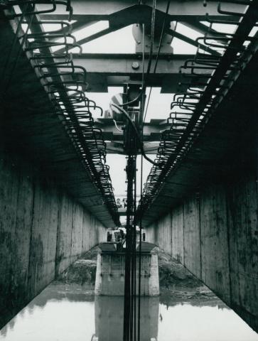 A 44-es főút Körös hídjának vasbeton pályaszerkezete és hídfője