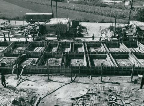 A Csillaghegy úti INTERAG raktár építése 