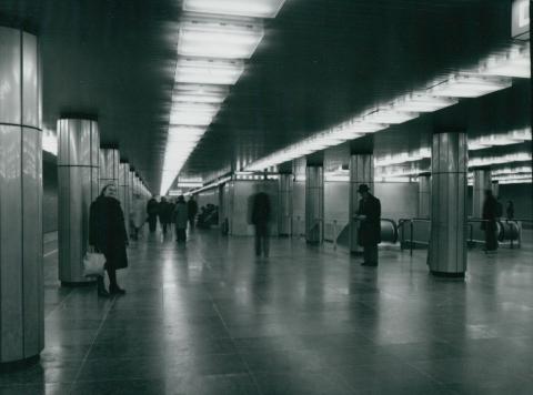A 3-as metró Deák téri állomása