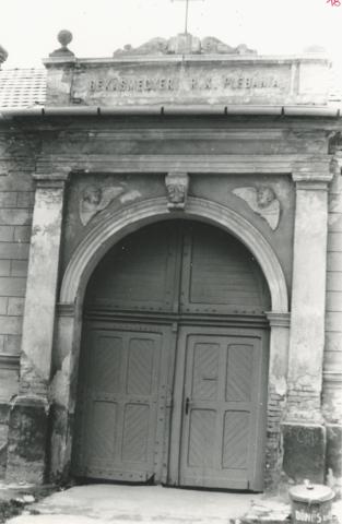 Békásmegyer. Római katolikus plébánia