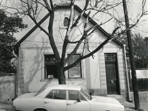 Békásmegyer. Dömös (Templom) utca 25.