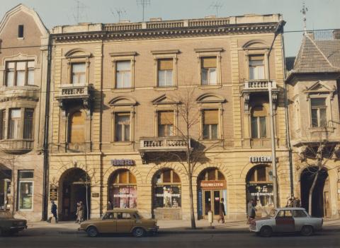 Debrecen, Vörös Hadsereg (mai Piac) u. 75.