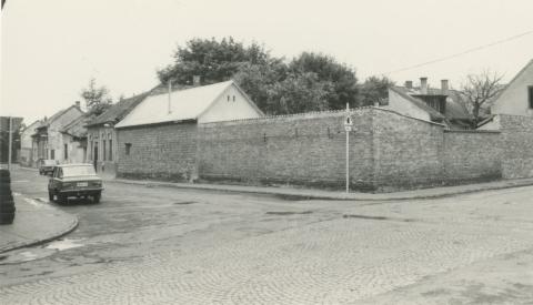 Debrecen. Maróthy György u. - Eötvös u. 