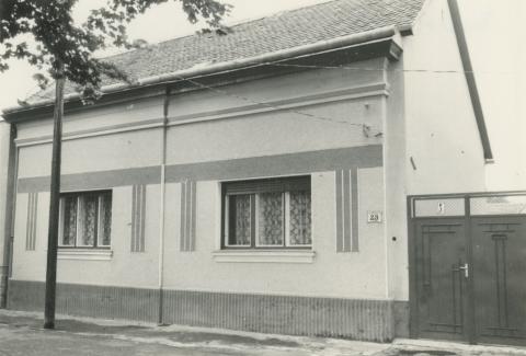 Debrecen. Pereces u. 23.