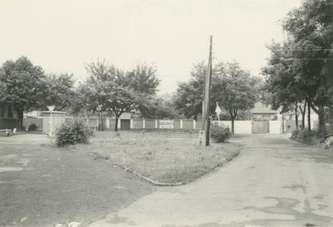 Debrecen. Maróthy - Meszena utca kereszteződése