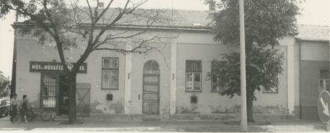 Debrecen. Rákóczi utca. Hentesüzlet