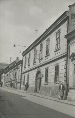 Pécs. A Sörház utca keleti oldala