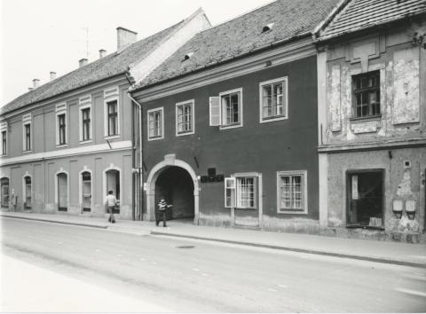 Eger. Zalár utca 1. műemlék helyreállítás