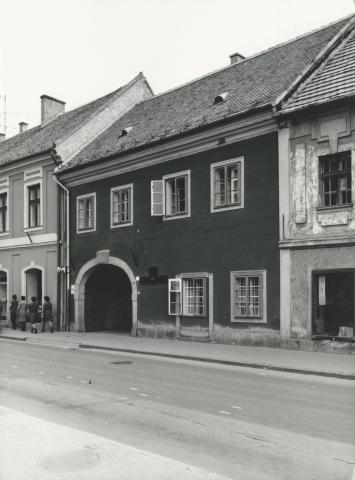 Eger. Zalár utca 1. műemlék helyreállítás