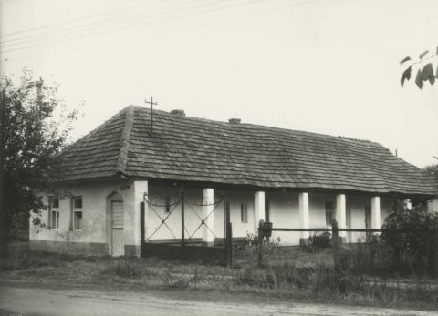 Nagytálya. Ady Endre utca 18.