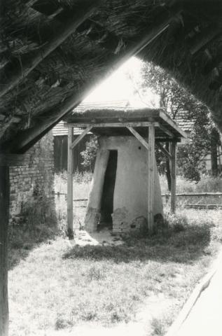 Magyarszombatfa. Fő utca 52. A falumúzeum területére épített szabadtéri kemence