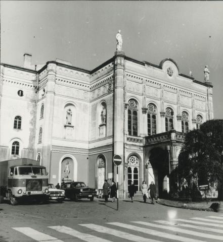 Debreceni Csokonai Színház
