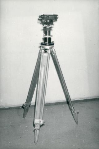 Lézeres szintező műszer