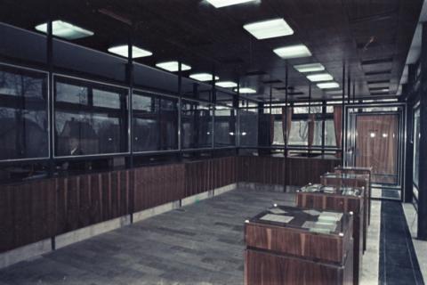 A posta épületének belső tere