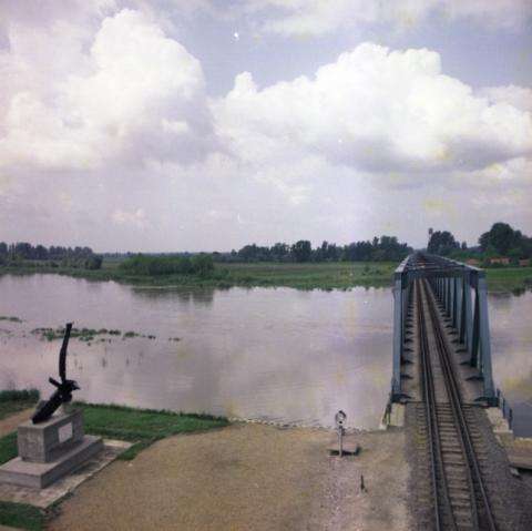 Murakeresztúri: Vasúti híd kész állapotban.