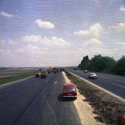 M7 autópálya bevezető szakaszának szőnyegezése