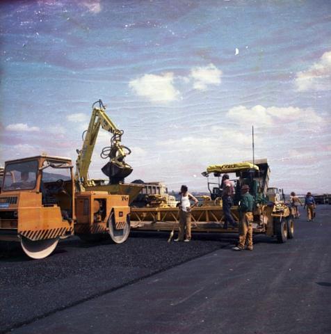 M7 autópálya bevezető szakaszának szőnyegezése