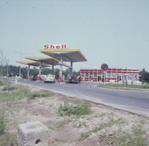 SHELL benzinkút