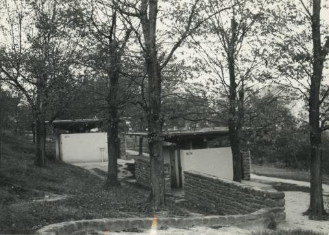 A balatonakarattyai kemping vizesblokkjai