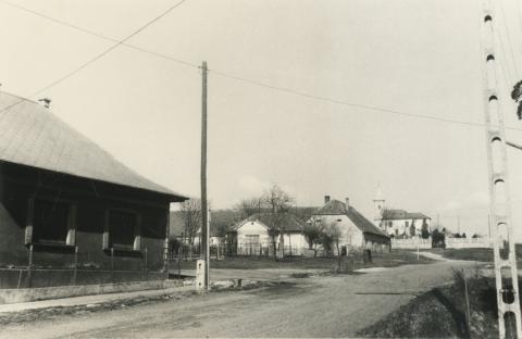 Inota. Bercsényi utca