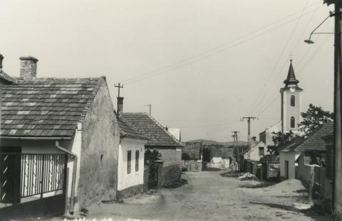 Kisapáti. Utcakép