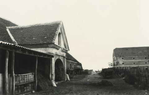 Lesencetomaj. Hertelendy majorság épülete