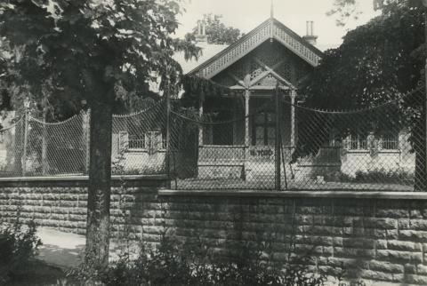 A füredi Csokonai utca 13. szám alatti Huray-villa