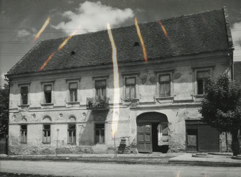 Bonyhád. Rákóczi u. 10.