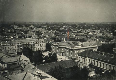 Debrecen. Látkép a Református Nagytemplom nyugati tornyából