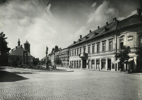 Gyöngyös, egykori Lenin utca látképe a tanácsháztól