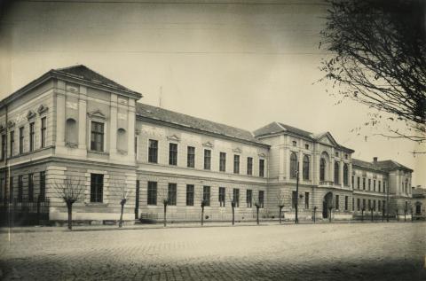 Nyíregyháza. Luther téri iskola