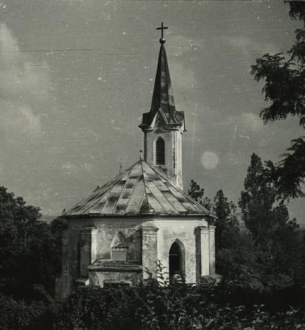 Balatonboglár, Vörös kápolna a Sándorhegyen