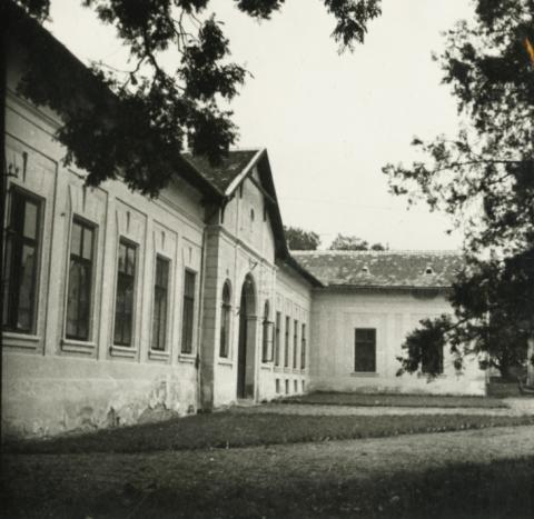 Balatonszentgyörgy. Batthyánypuszta, volt Festetich kastély.