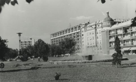 Debrecen. Petőfi tér