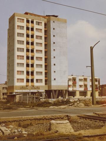 Miskolc. Dorottya u. 1. toronyház