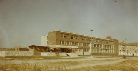 Kazincbarcika. Lenin út 1. (Egressy Béni út 1.) - Irinyi János Vegyipari Technikum